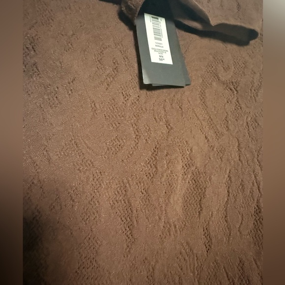 Aritzia Ten Flora Seamless Sorolla Long Sleeve Brown Mock Neck NWT - Picture 11 of 12